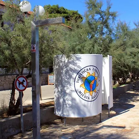 With A Parking Space - 8430 * 乌格连