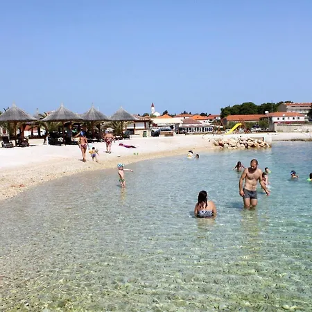 公寓 With A Parking Space - 8430 乌格连