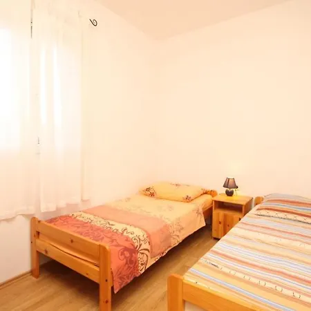 With A Parking Space - 8430 * 우글랸