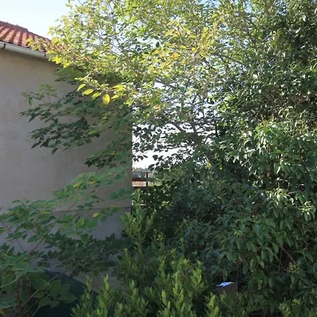 Apartman With A Parking Space - 8430