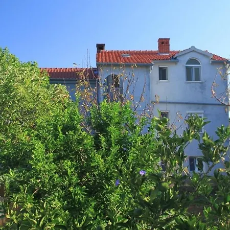 With A Parking Space - 8430 *