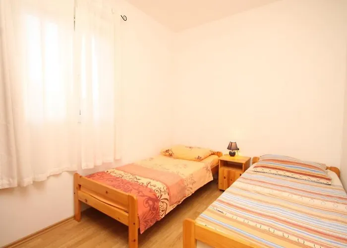 With A Parking Space - 8430 * 우글랸